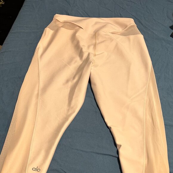 Alo 27" Inseam Size Large - Picture 1 of 3